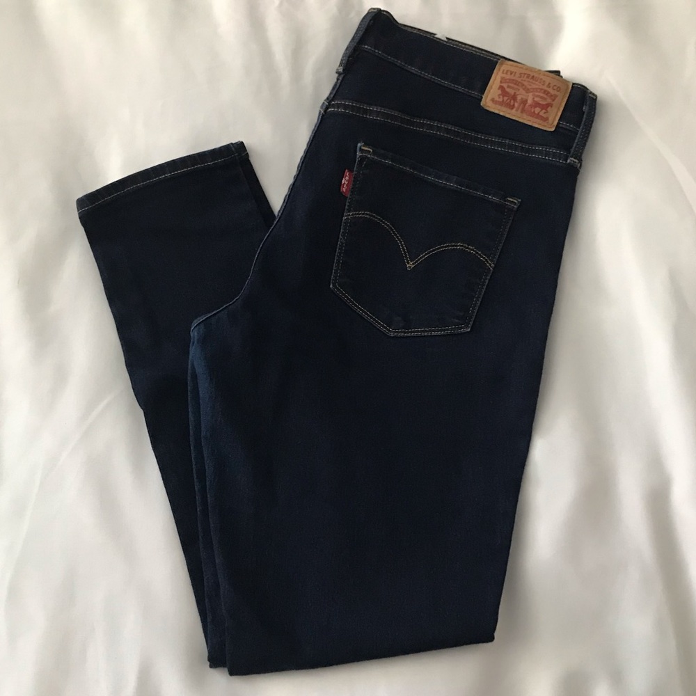 311 Shapping Skinny Levis W30 L28